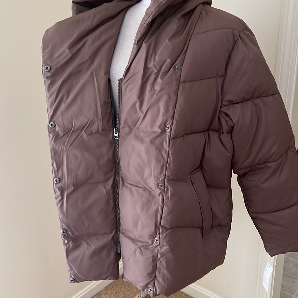 New! Lucky brand XL taupe puffer winter jacket with hood. - Picture 3 of 10